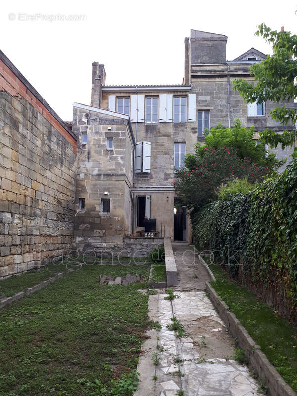 Appartement à BORDEAUX