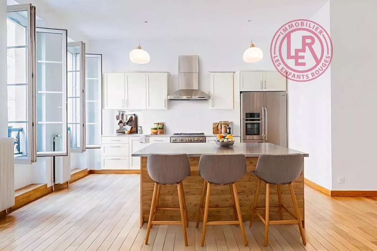 Appartement à PARIS-2E