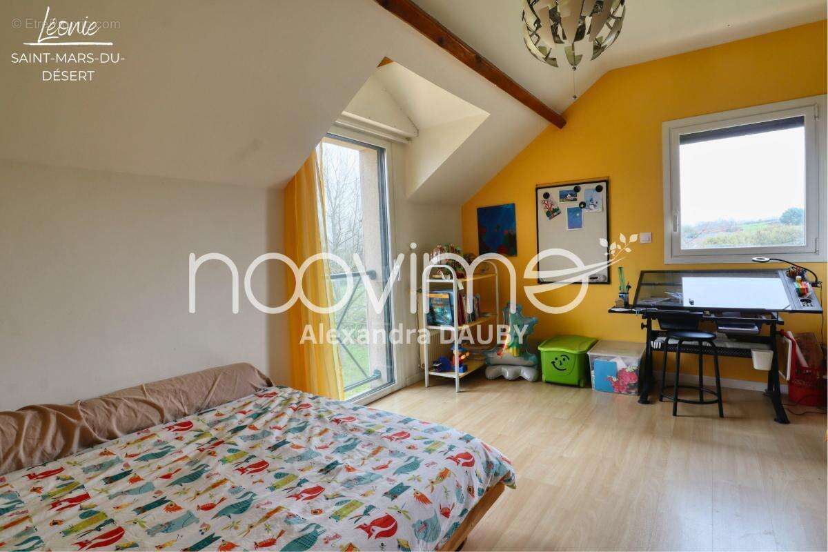 Maison à SAINT-MARS-DU-DESERT