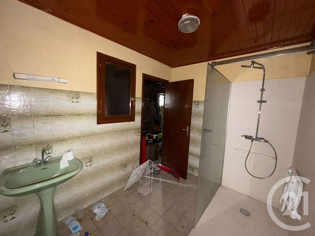 Maison 150 m² à Vocance  - photo 22