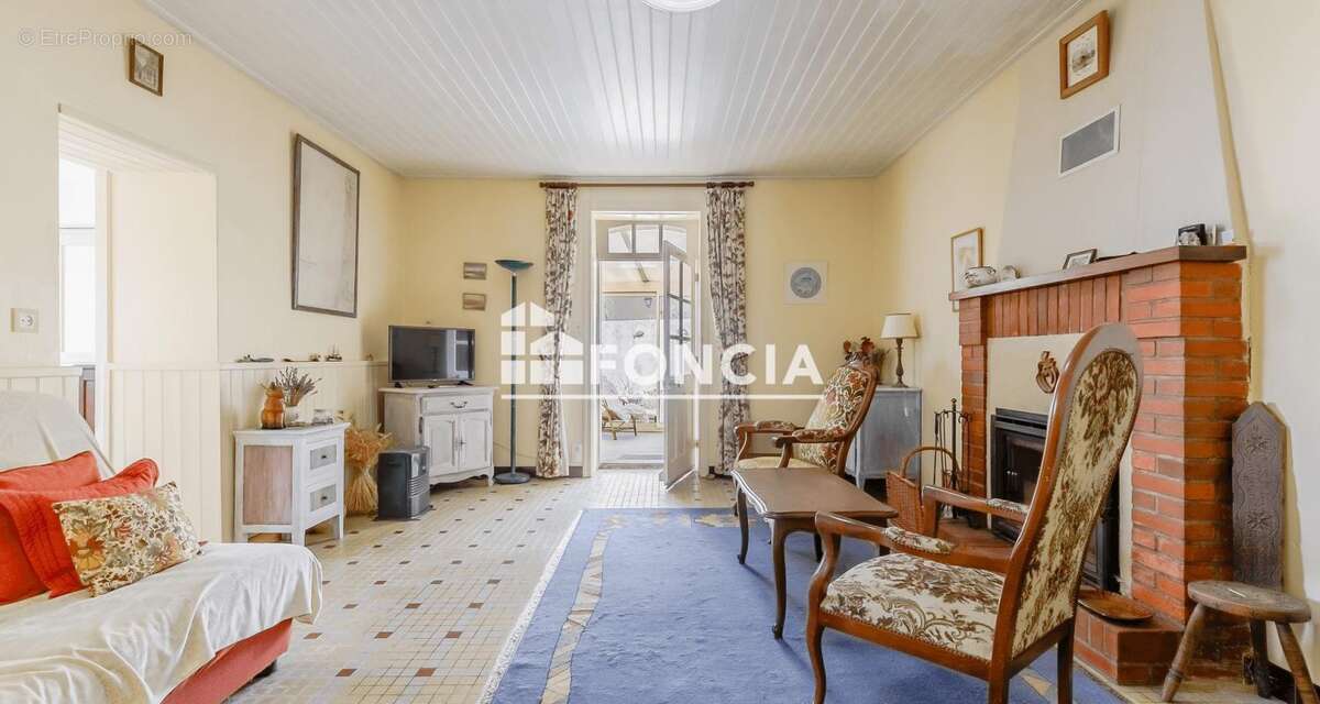 Maison à TALMONT-SAINT-HILAIRE