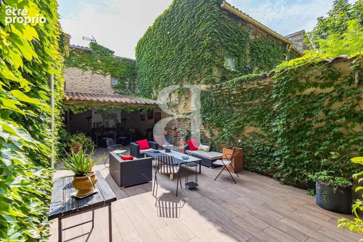 Maison 244 m² à L'isle-Sur-La-Sorgue  - photo 4