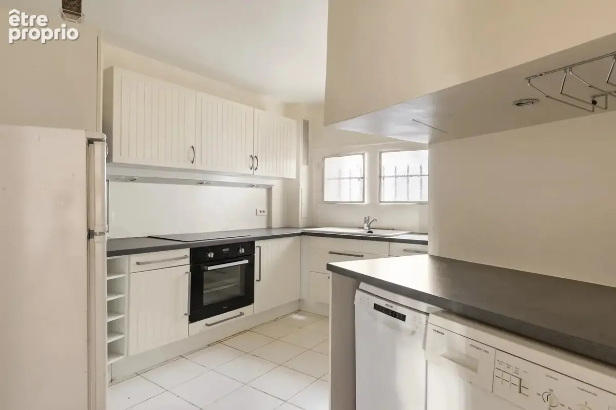 Paris 17e – Wagram – Appartement de deux pièces aux beaux volumes - photo 5