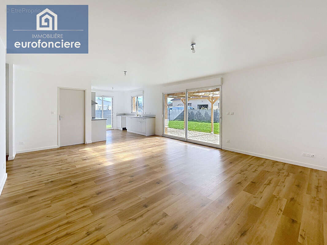 Maison à COURTERANGES