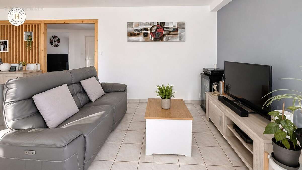 Appartement à SAINT-PRIEST