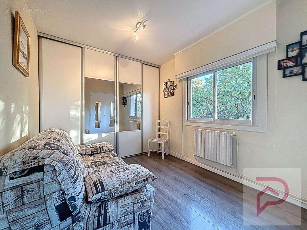 Appartement à SIX-FOURS-LES-PLAGES