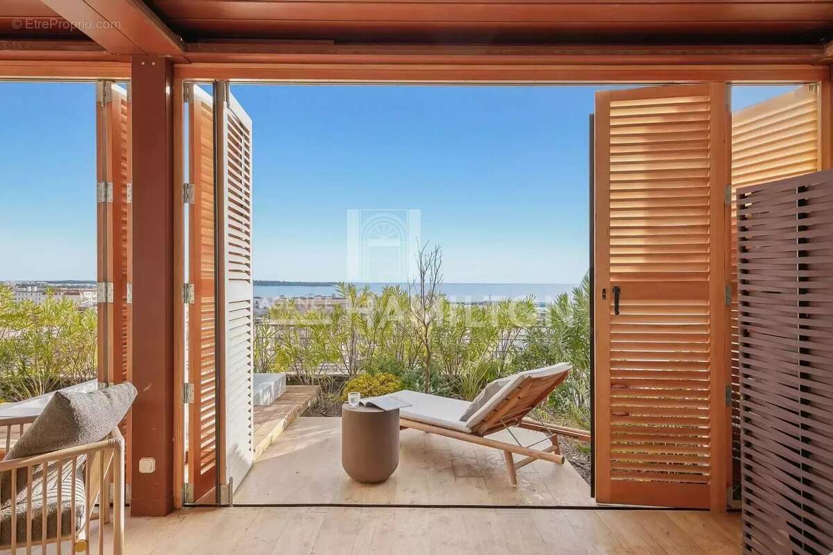 Appartement à CANNES