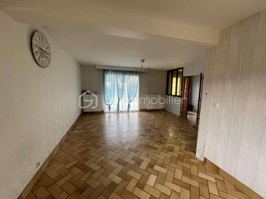 Maison à NOGENT-LE-ROI