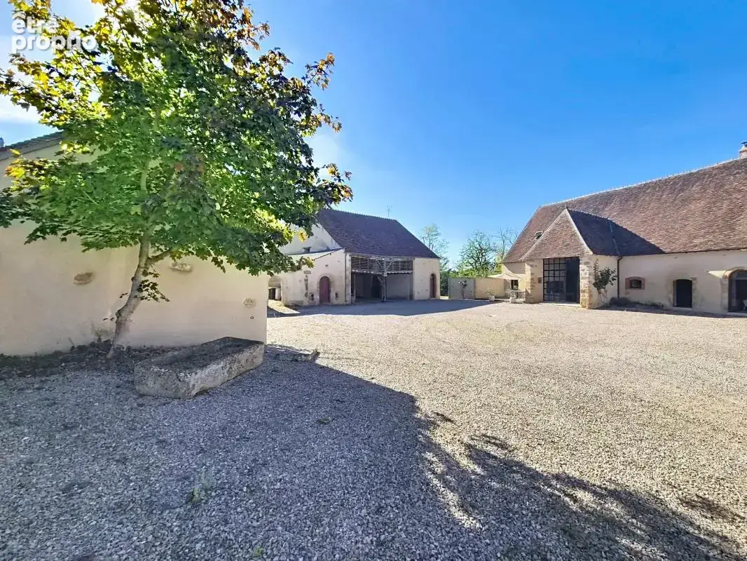 Maison 6 pièces 250 m² à vendre à Chateaumeillant (18370) - photo 32