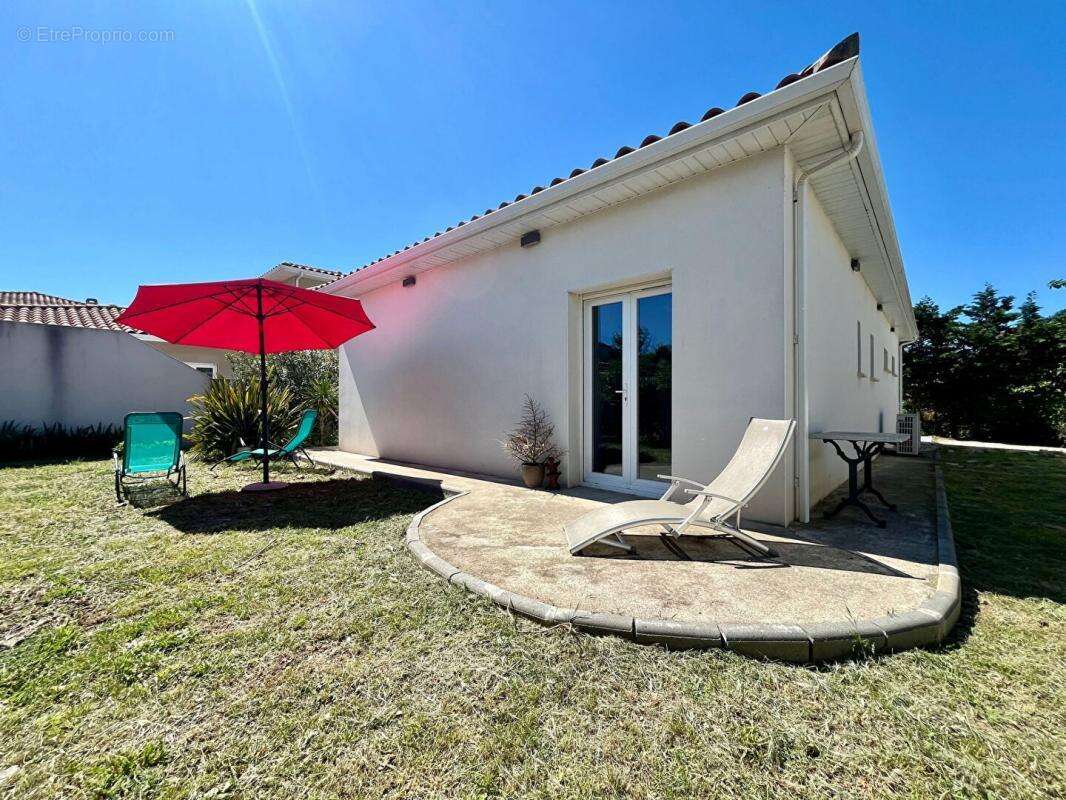 Maison à SAINT-JEAN-DE-VEDAS