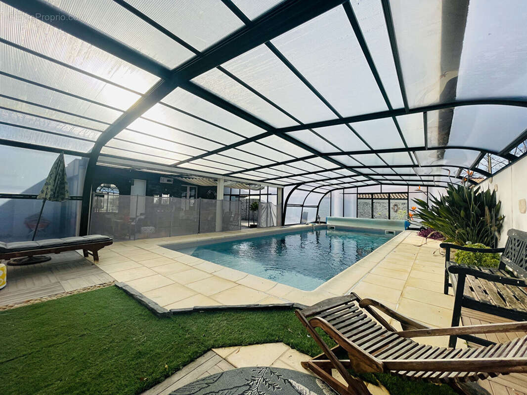 Maison à COMMEQUIERS