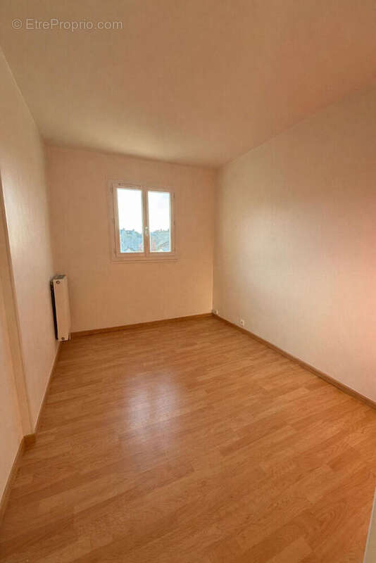 Appartement à LOGNES