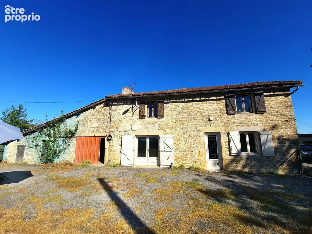 Maison à LACAPELLE-LIVRON