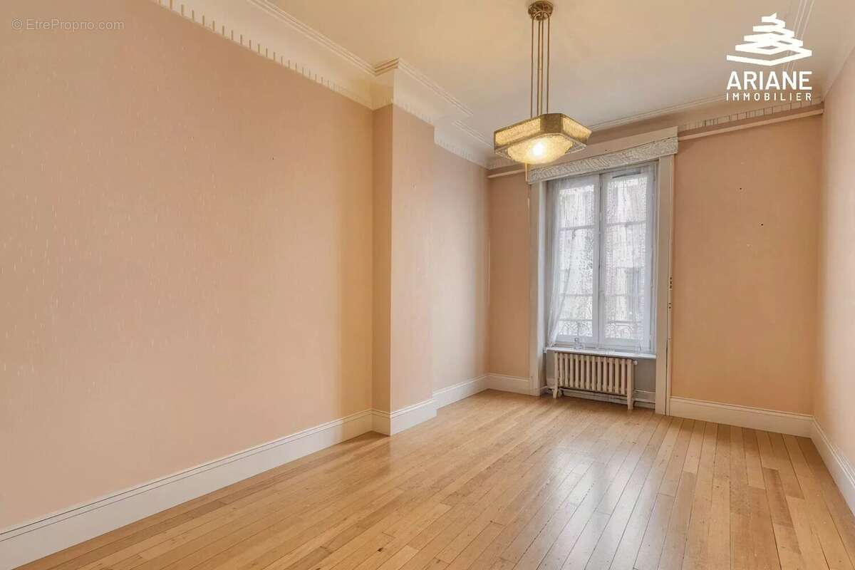 Appartement à LYON-7E