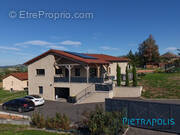 Maison à SAINT-SYMPHORIEN-DE-LAY