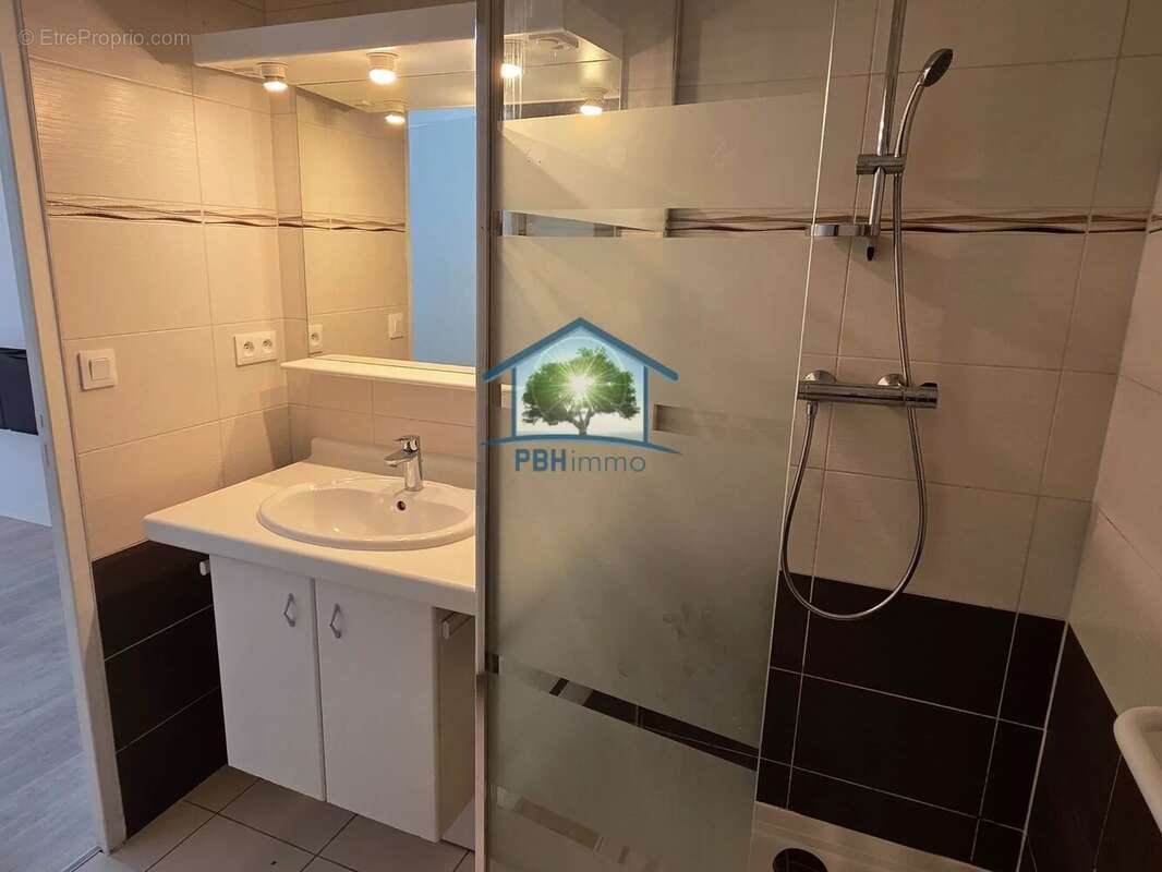 MULHOUSE (68) - Appartement de 75 m² avec garage et cave - photo 6