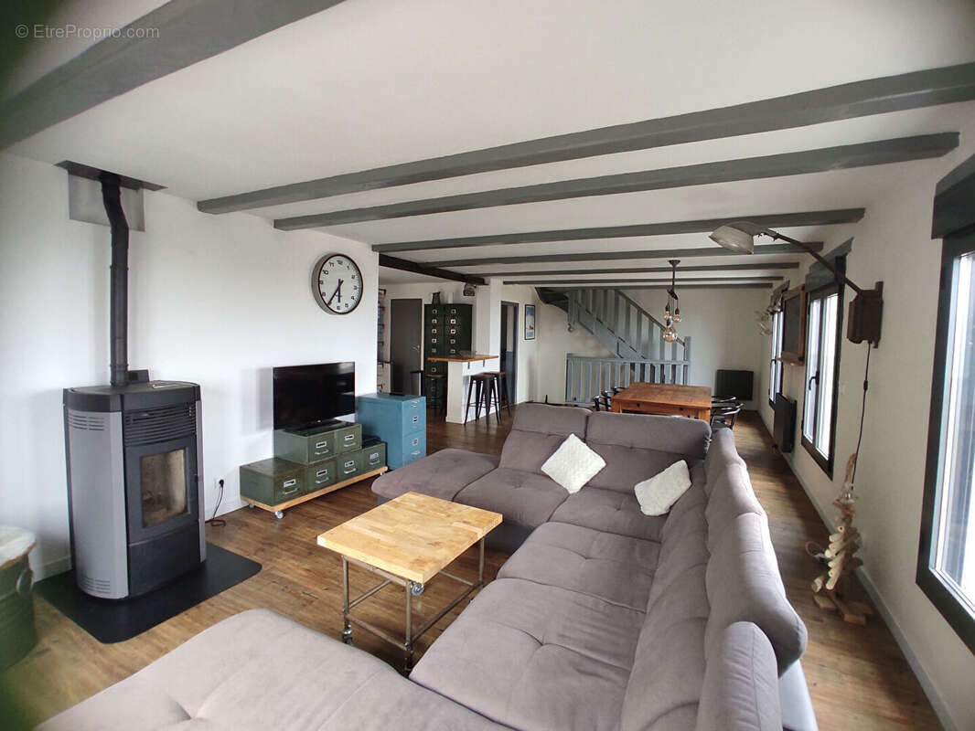 Maison à LES ANGLES