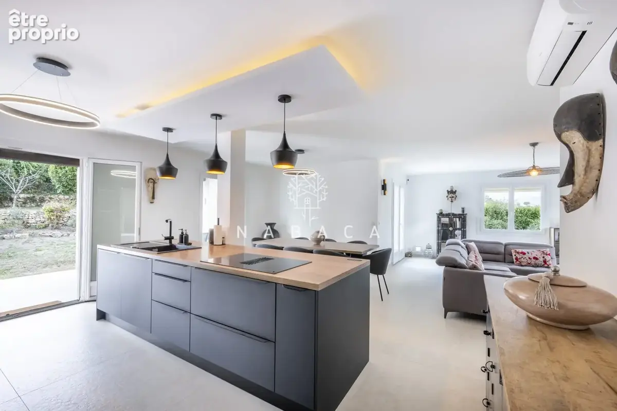 Maison 176 m² à Mouans-Sartoux  - photo 2