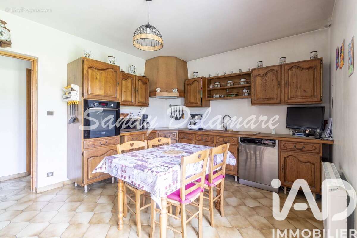 Maison 158 m² à Blaru  - photo 7