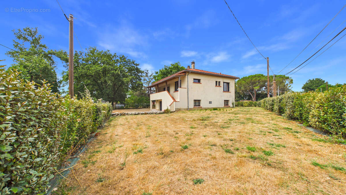 Maison entièrement rénovée de 140 m² au calme sans vis à vis - photo 16