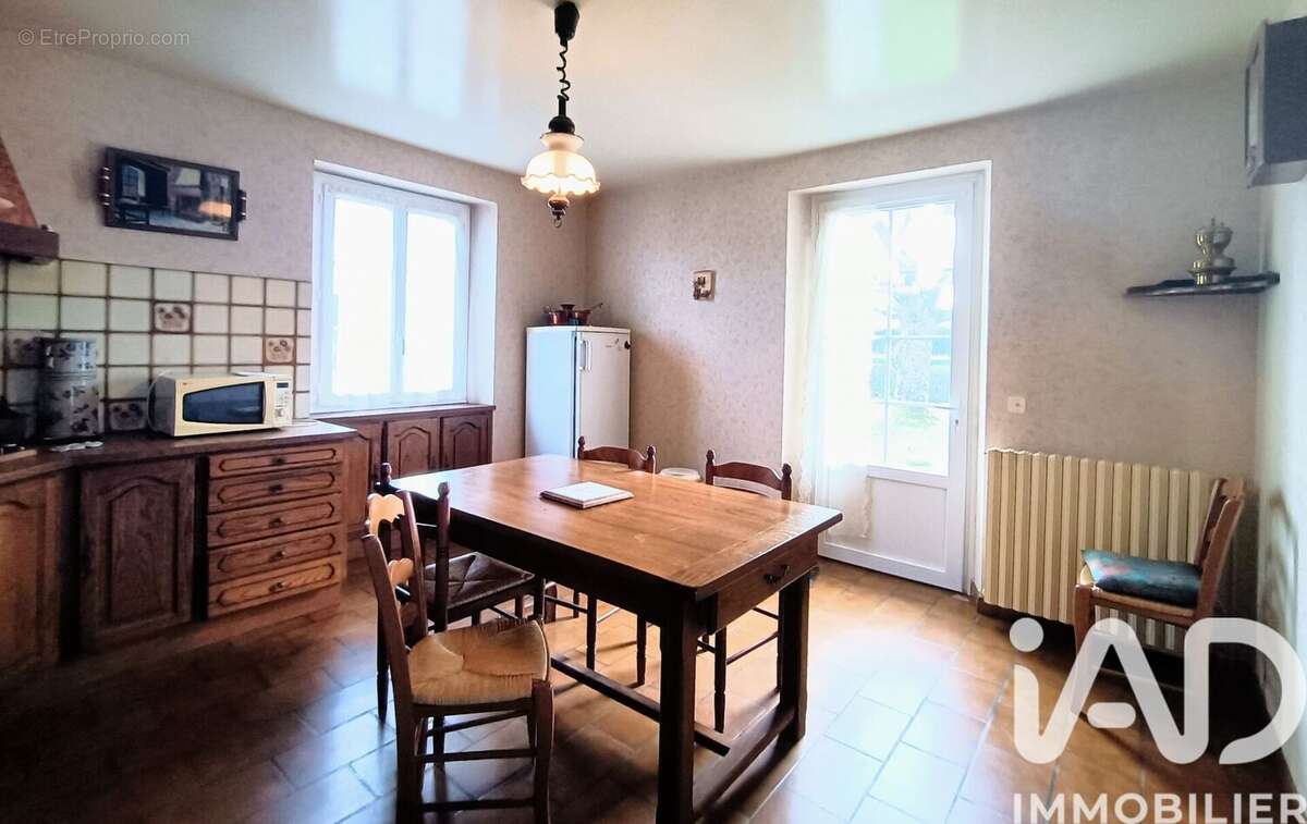 Maison 200 m² à Miers  - photo 6