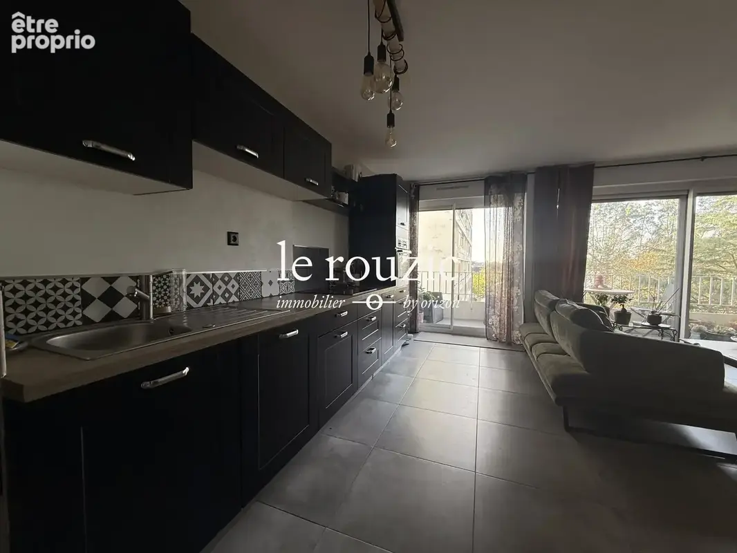 Appartement 5 pièces 107 m² à vendre à Vannes (56000) - photo 3