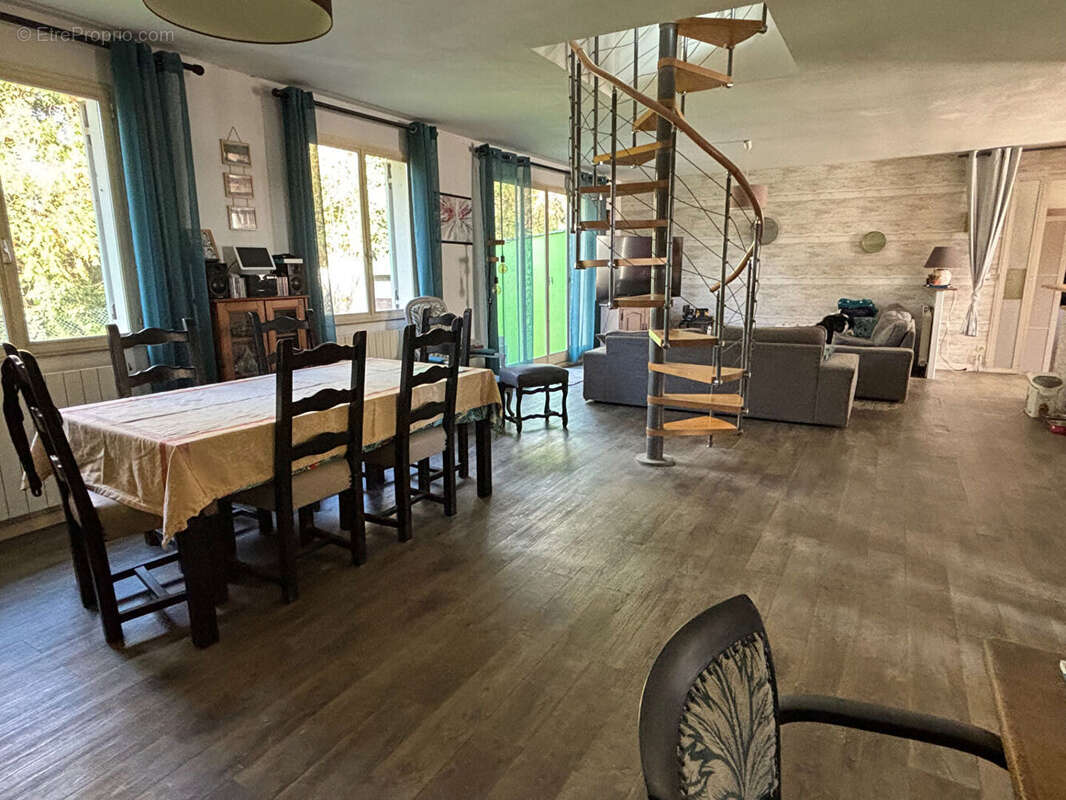 Maison à AMBLAINVILLE