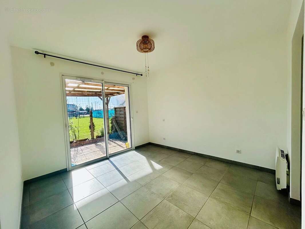 Maison à PARENTIS-EN-BORN