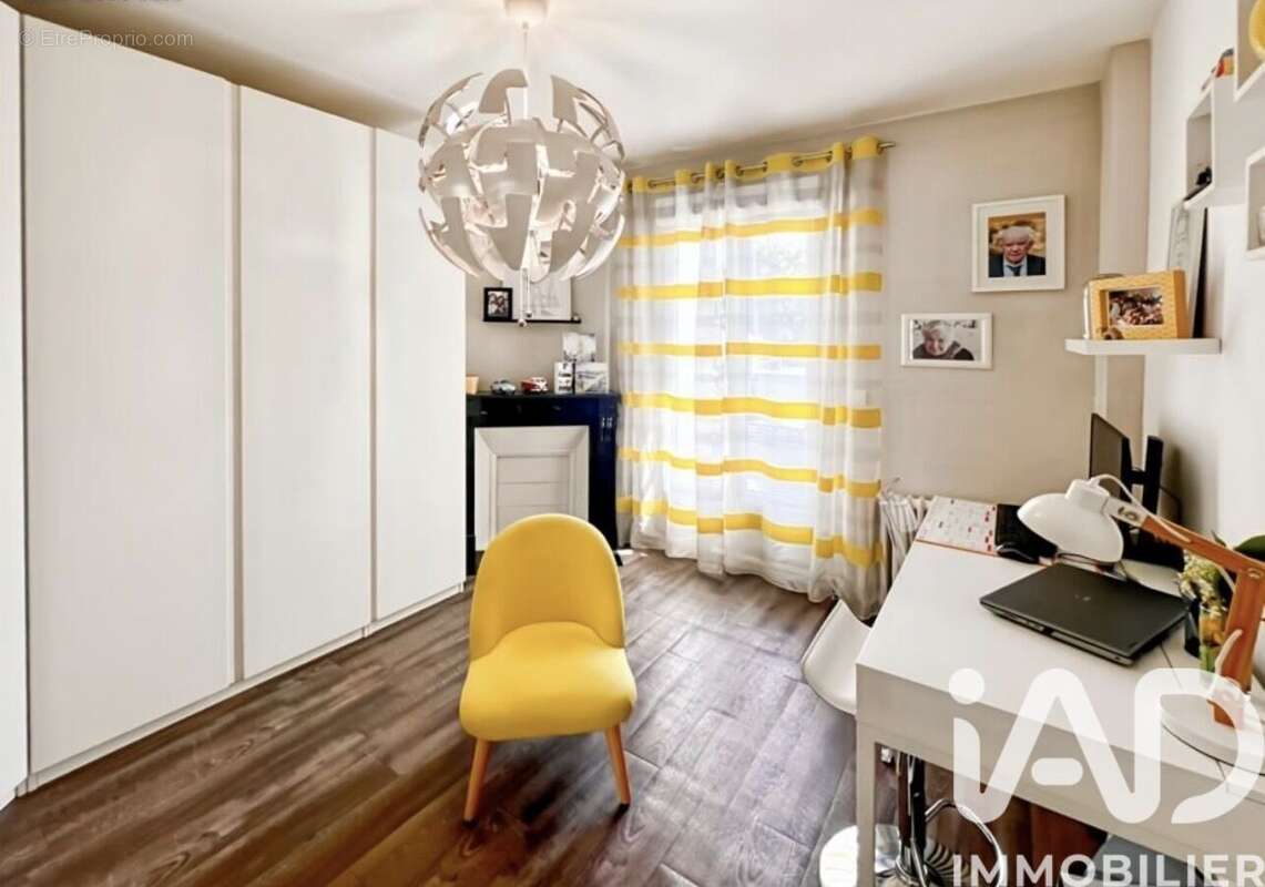 Photo 8 - Maison à DAMMARIE-LES-LYS