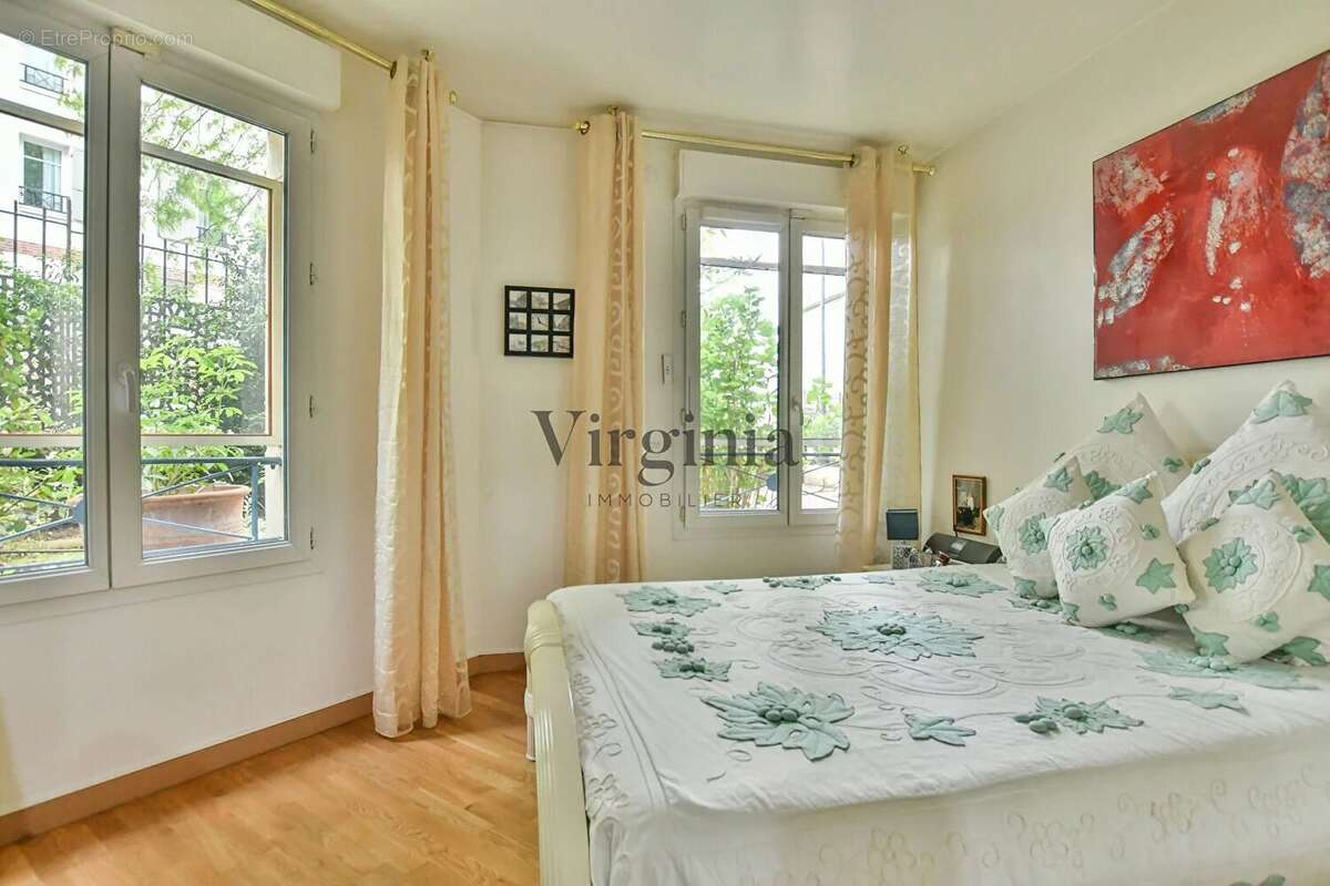 Appartement à CHARENTON-LE-PONT