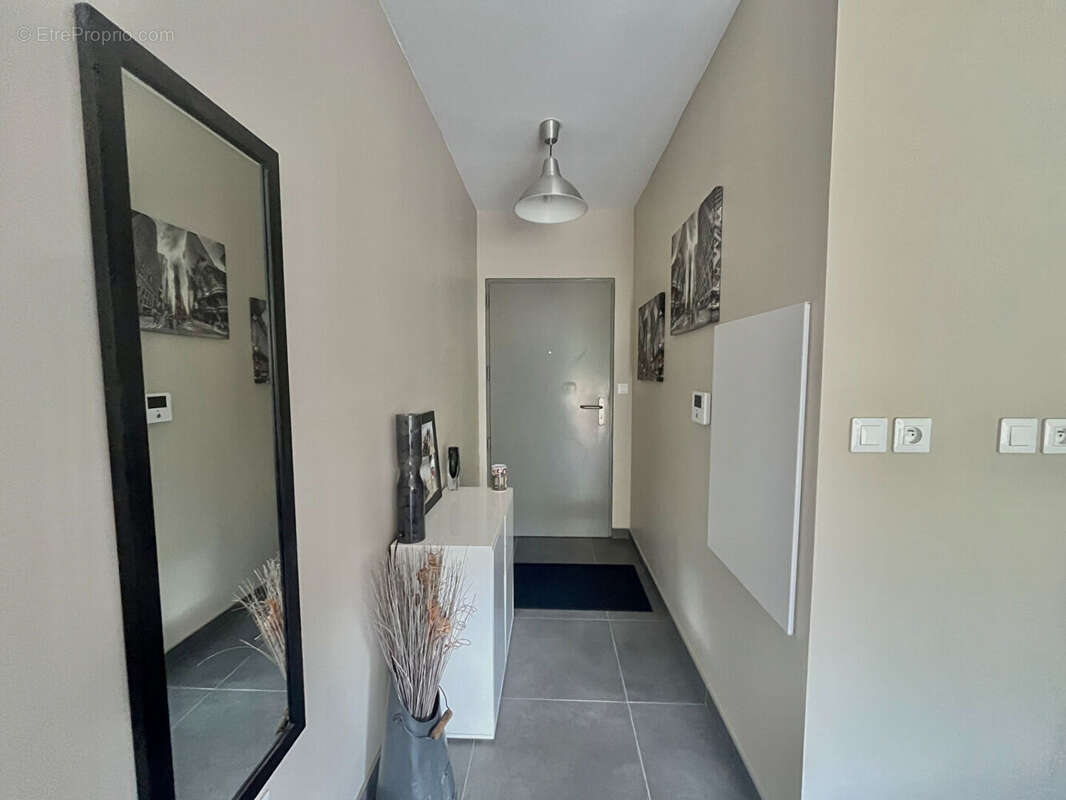 Appartement à L'ETANG-SALE