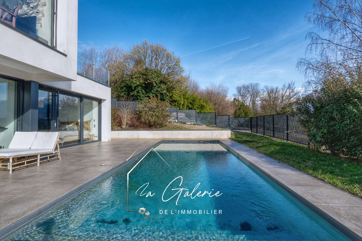 Maison à LA TRONCHE