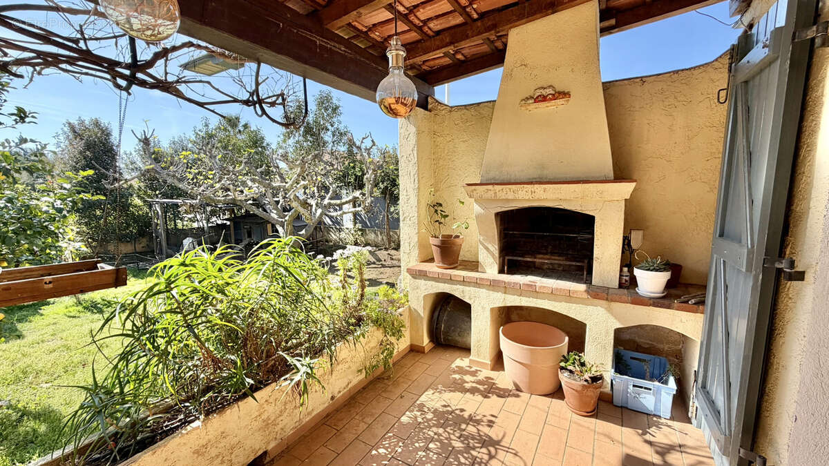 Maison à LA LONDE-LES-MAURES