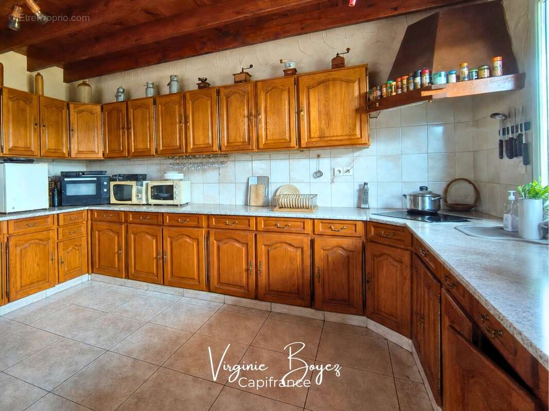 Propriété familiale de 240 m² – Plain-pied – Terrain de 3 000 m² – Oye-Plage - photo 5