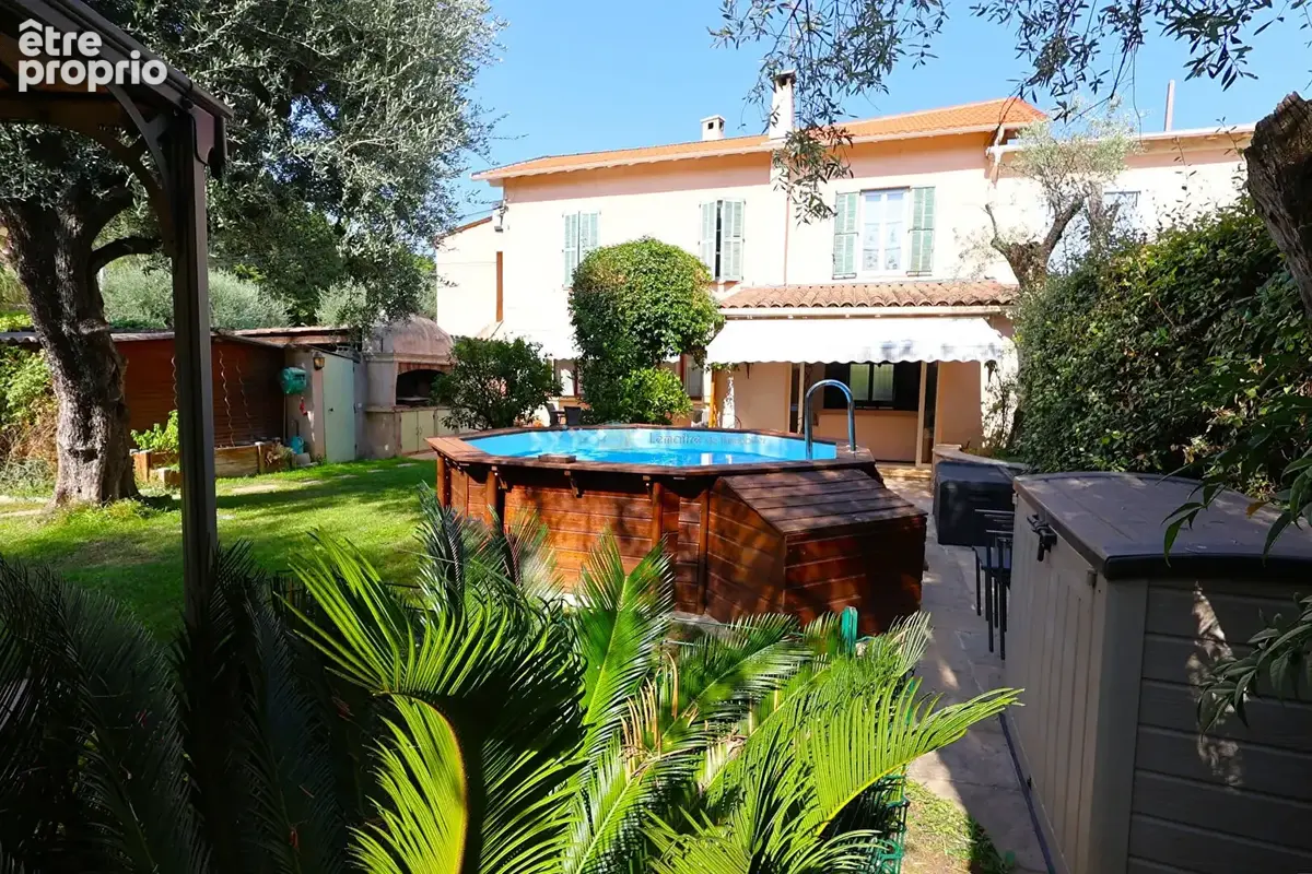 Bas de villa de 80 m² avec jardin de 320 m² et piscine - photo 2