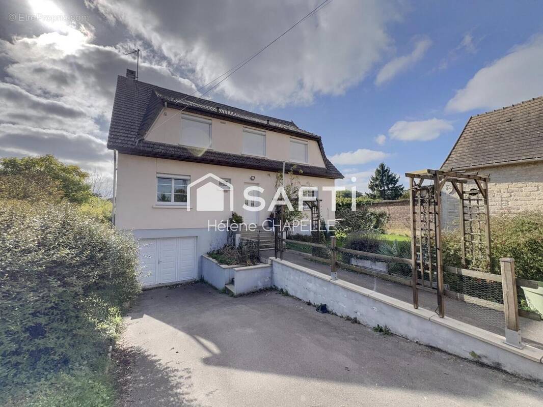 Photo 1 - Maison à SAINTE-GENEVIEVE