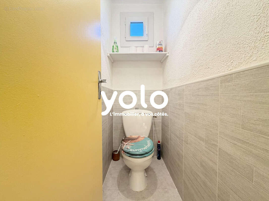 Maison à CREYSSENSAC-ET-PISSOT