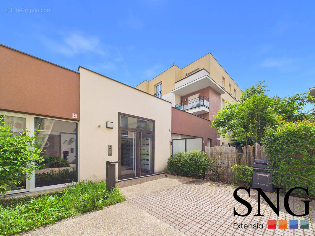 Appartement à MENNECY