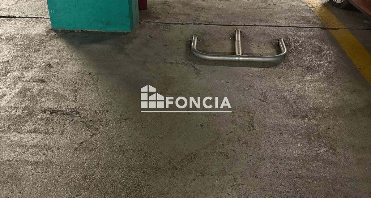 Parking à PARIS-14E