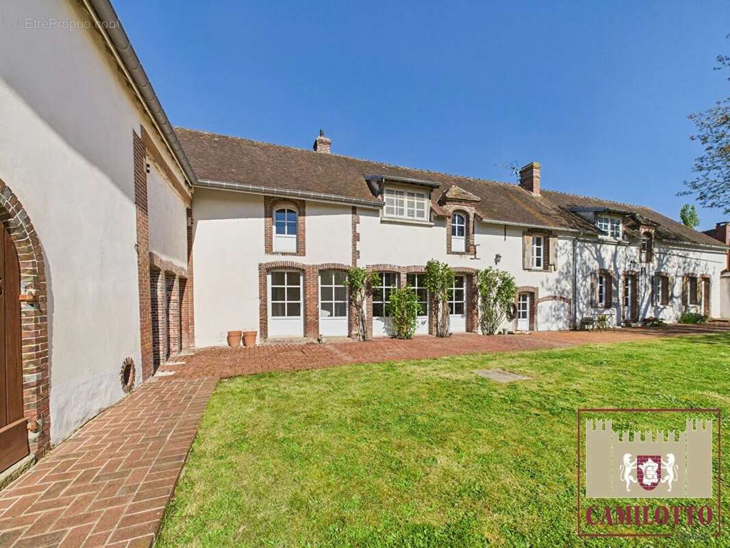 Maison à NOGENT-LE-ROI