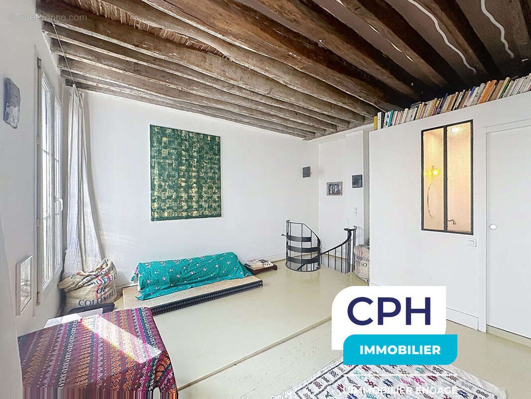 Appartement à PARIS-10E