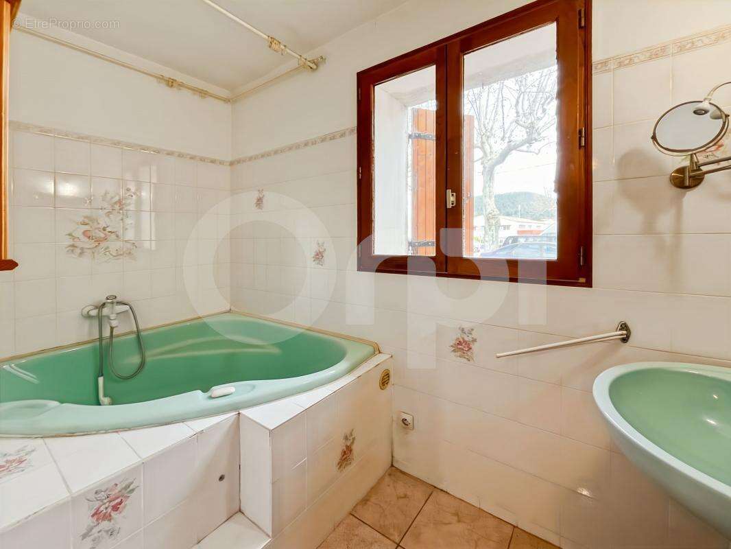 Maison à PUGET-VILLE