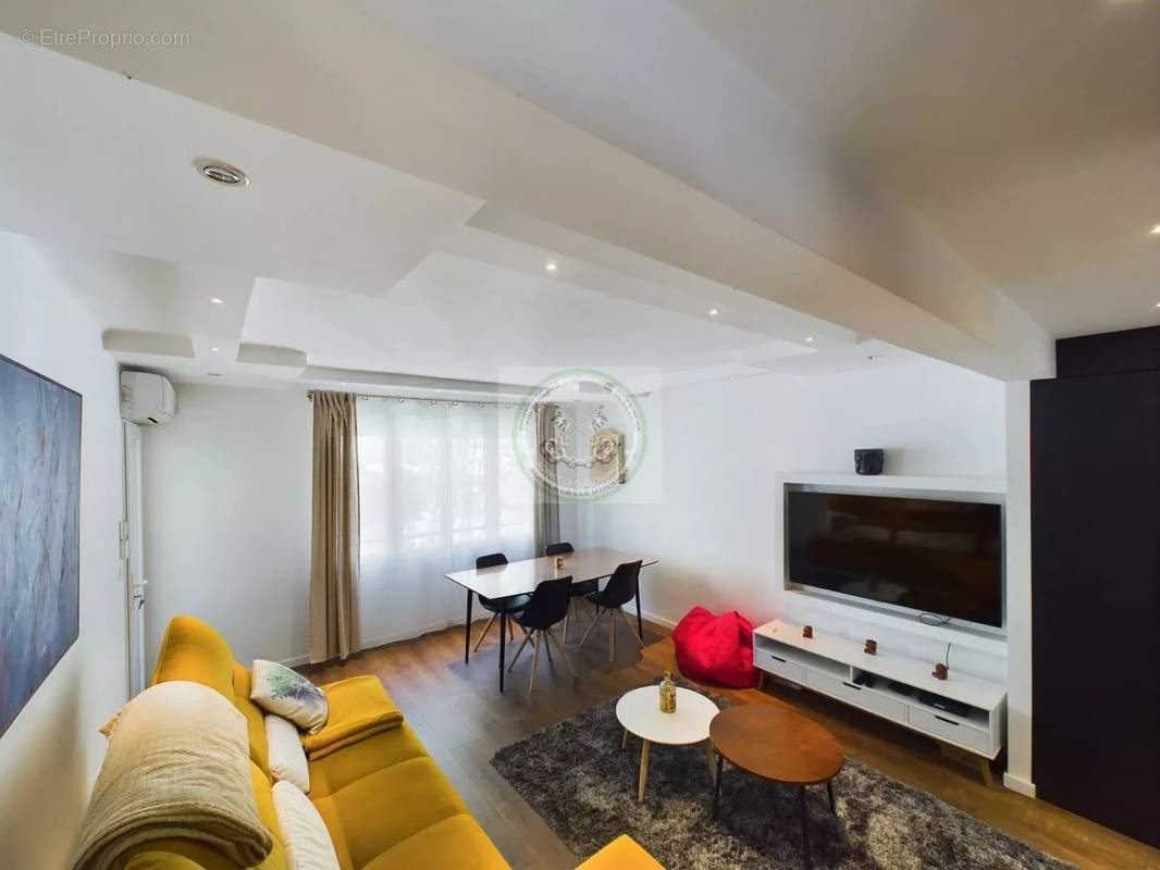 Appartement à FREJUS