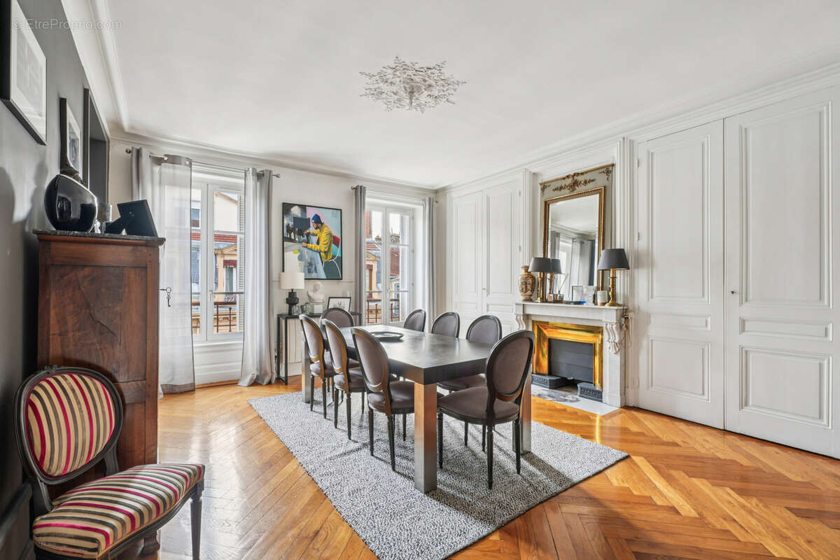 Appartement à LYON-6E