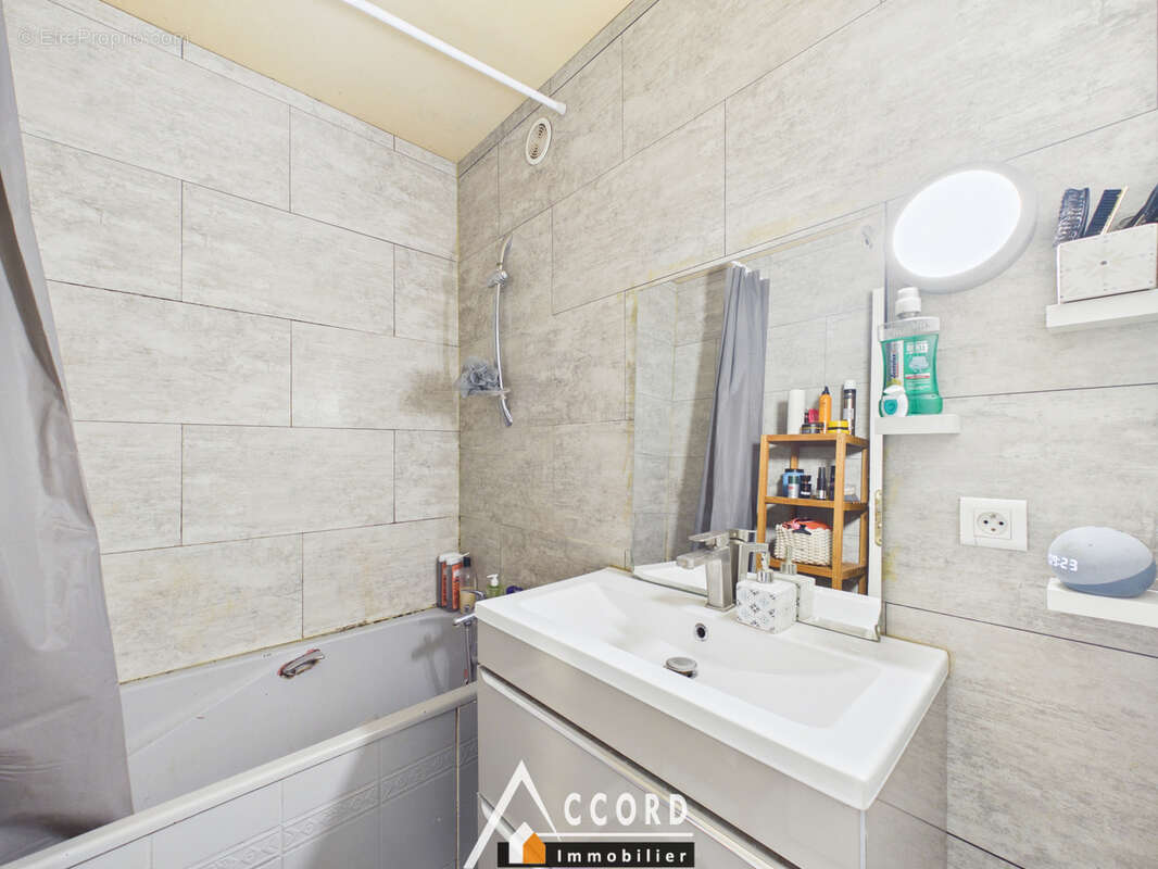 Appartement à SARTROUVILLE