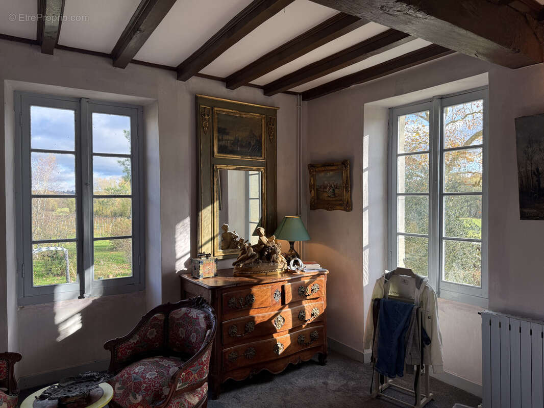 Maison de maitre avec dépendances et piscine au calme sur 11ha à Castelnau d’Auzan Labarrère - photo 16