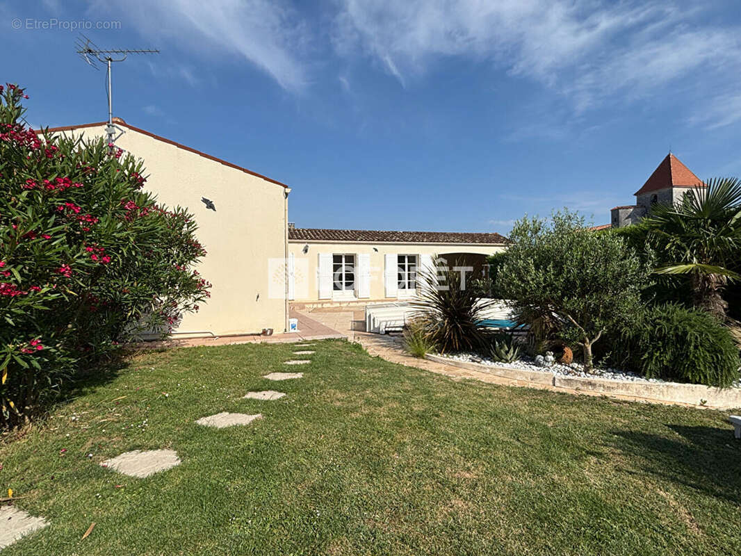 Maison Saint Georges Des Coteaux 4 pièces 112 m2 - photo 13