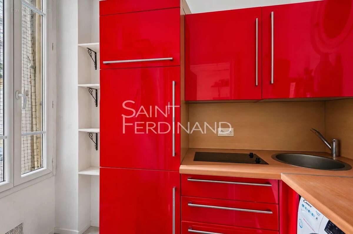 Appartement à NEUILLY-SUR-SEINE