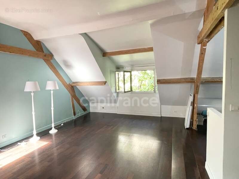 Appartement à PARIS-20E
