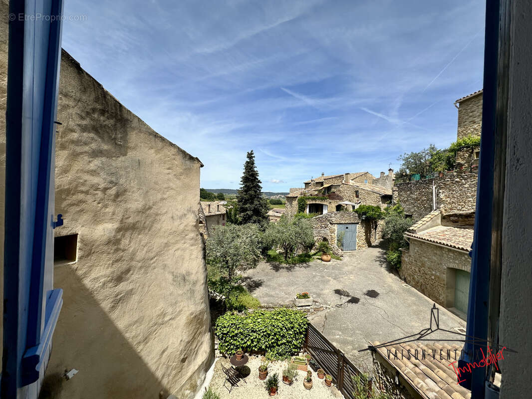 Maison à MIRABEL-AUX-BARONNIES